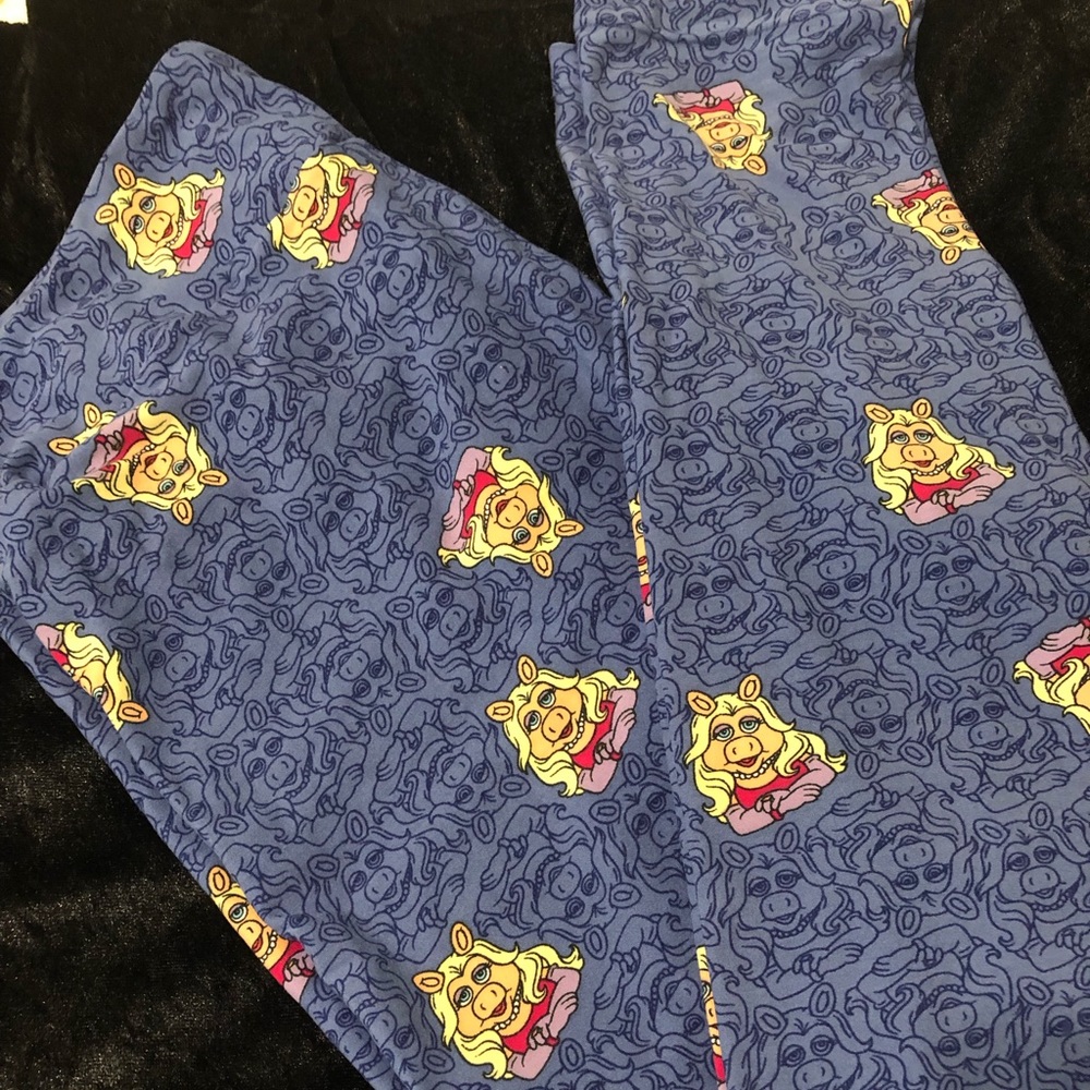 LuLaRoe Muppets Miss Piggy